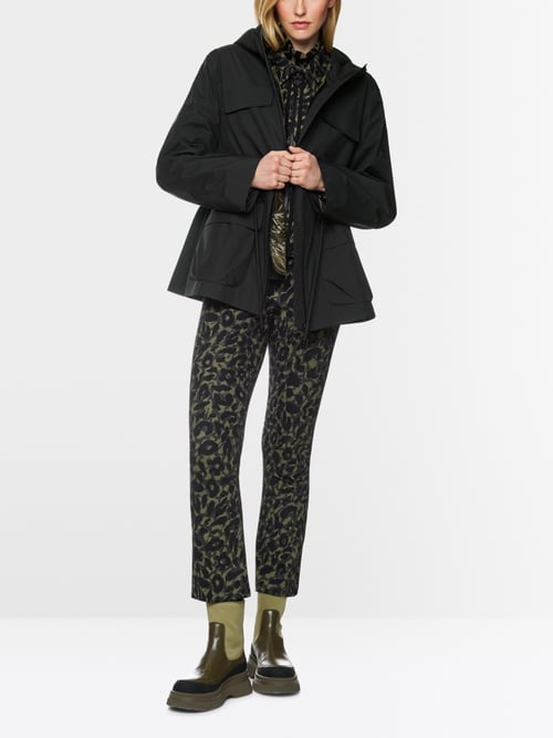 Veste outdoor avec cordon coulissant