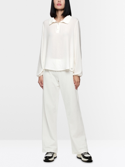 Flowing tunic blouse with collar