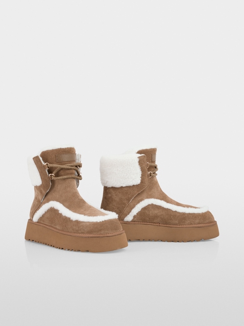 Lace-up platform ankle boots