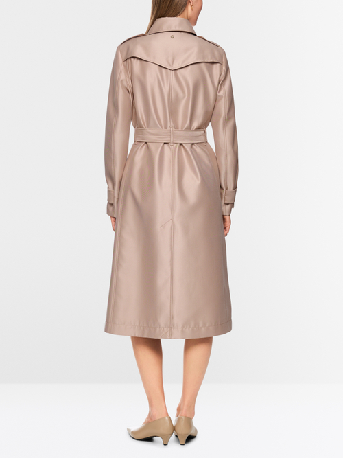 Klassischer Trenchcoat