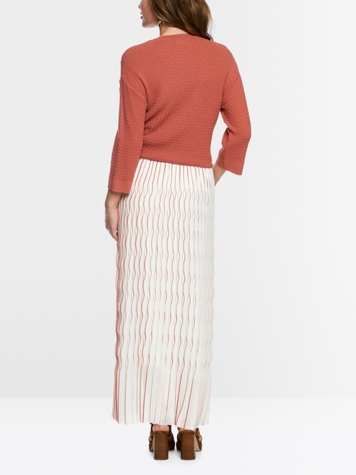 Maxi skirt with pleats
