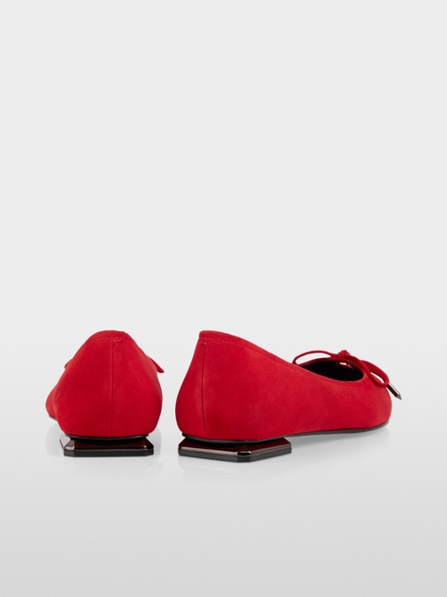 Pointed suede ballerina flats with bow