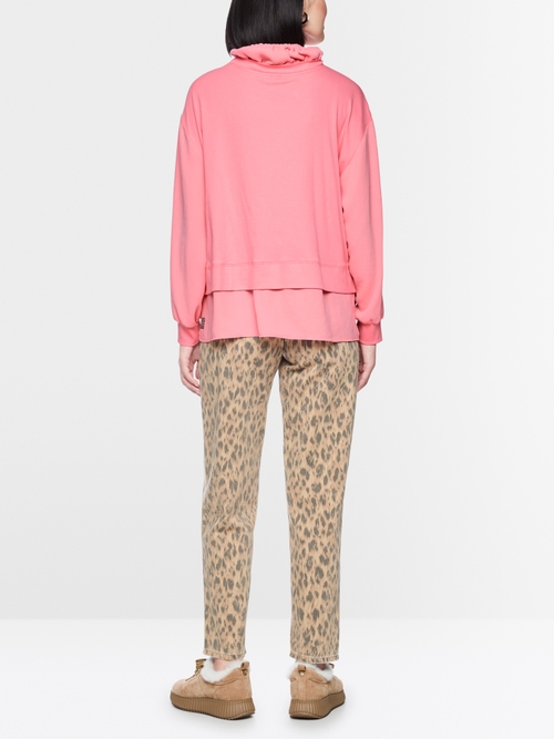 Loose-fitting blouse