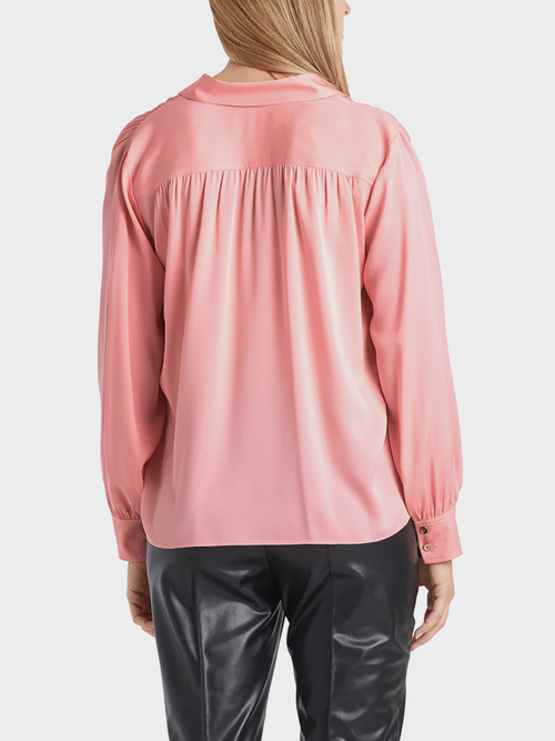 Edle Seidenbluse