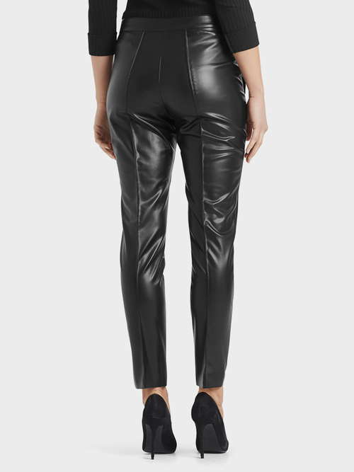 Slim-fitting pants in faux nappa leather
