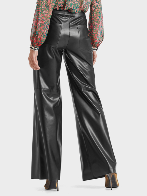 Loose pants in faux nappa leather