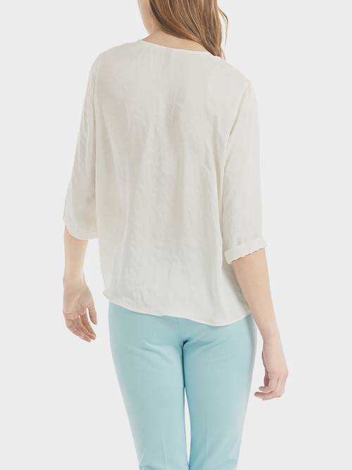 Blusenshirt aus fließendem Material