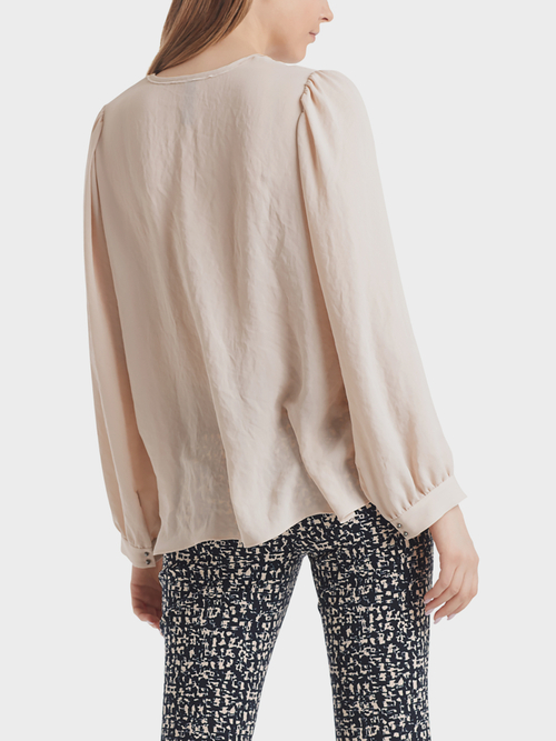 Fließende Bluse