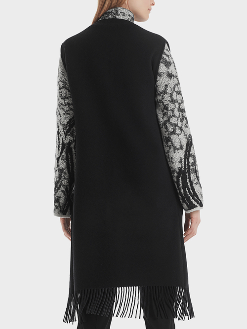 Veste cape sans manches à empiècements