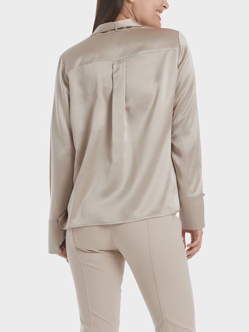 Edle Schluppenbluse aus Seidensatin