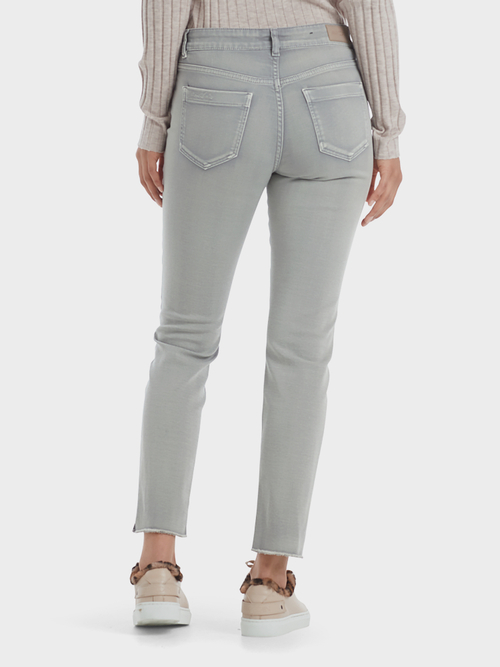 Schmale Röhrenjeans