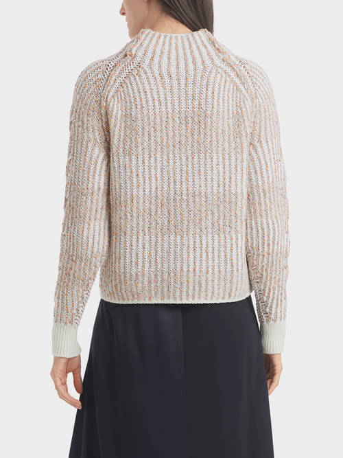 Pull-over tricoté en Allemagne