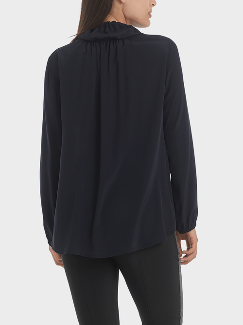 Blouse-style top in viscose and silk
