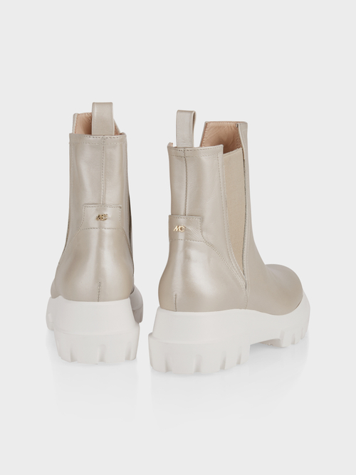 Chelsea-Booties mit Perleffekt