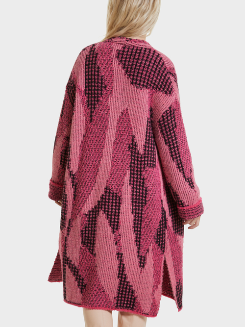 Jacquardmantel gestrickt in Deutschland