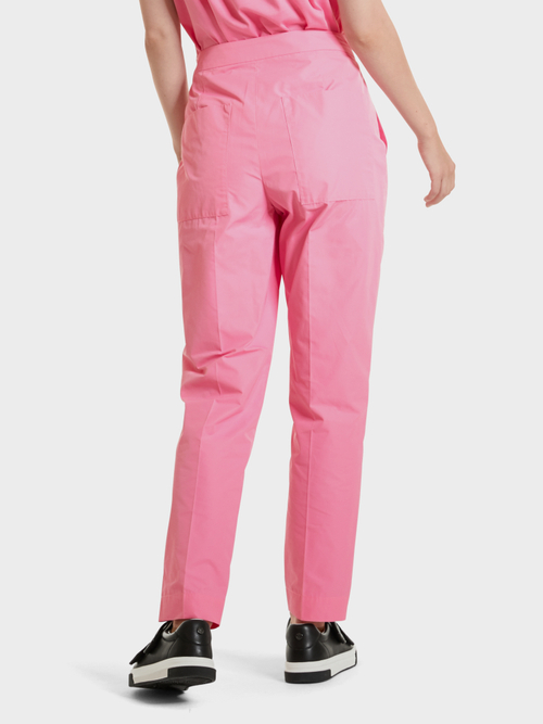Lässige Tafthose