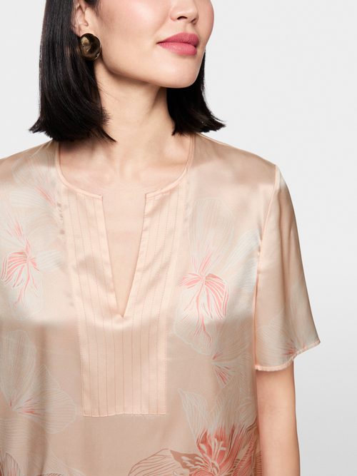 Short-sleeved pure silk blouse shirt