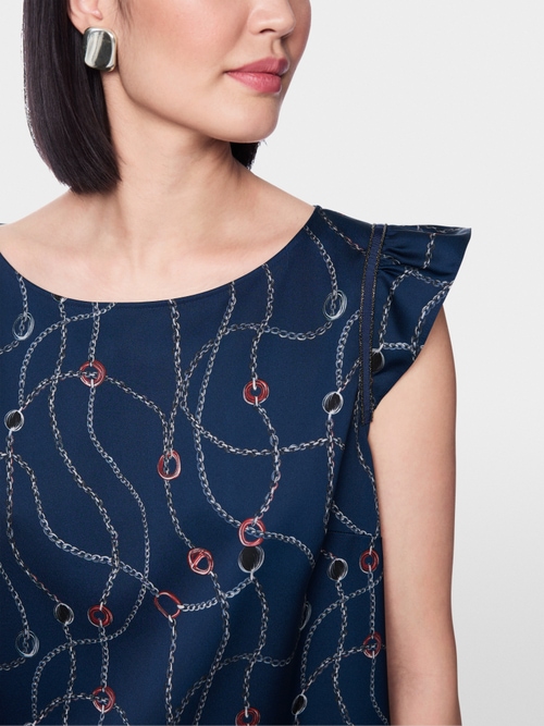Cap sleeve top with chain print