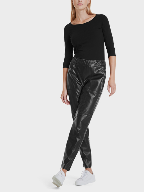 Pants in artificial leather