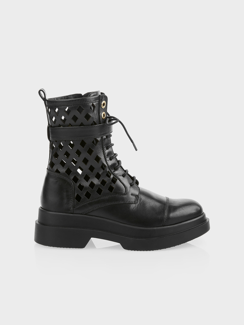 Schnür-Boots mit Cut-Outs