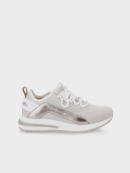 Slip-on trainers with mesh