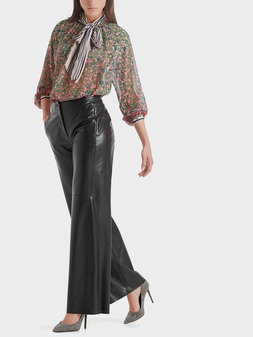 Weite Bluse mit Millefleurs-Print