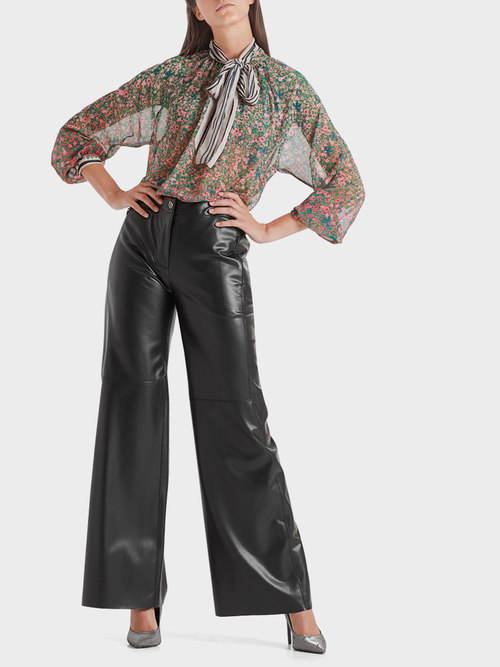 Loose pants in faux nappa leather