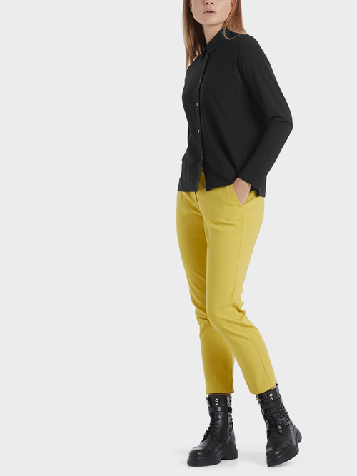 Bluse aus Stretchmaterial
