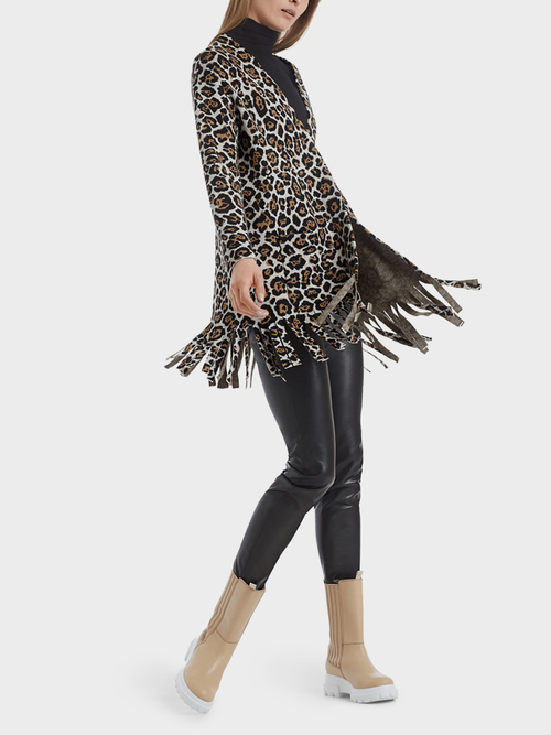 Fringed leopard coat Knitted in Germany