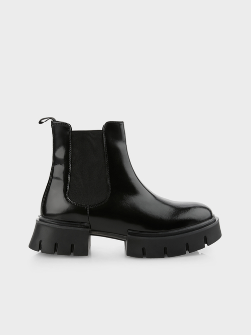 Chelsea-Boots im Combat-Style