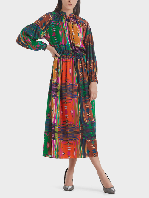 Robe longue en satin fluide