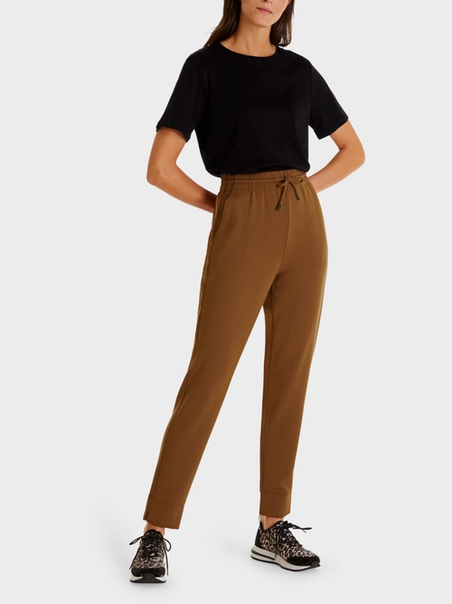 Hose im Jogging-Style