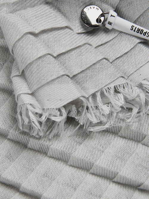 Scarf with textured pattern
