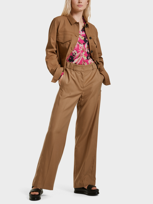 Kurze Jacke aus Baumwoll-Trikotine