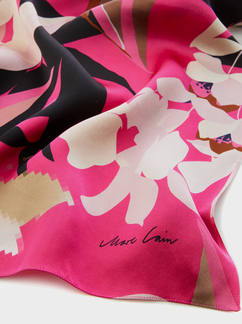 Seidenschal mit Flower-Print
