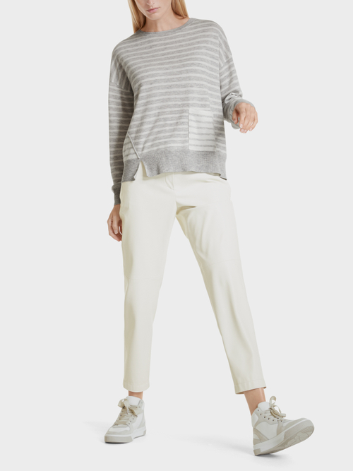 Gestreifter Feinstrickpullover