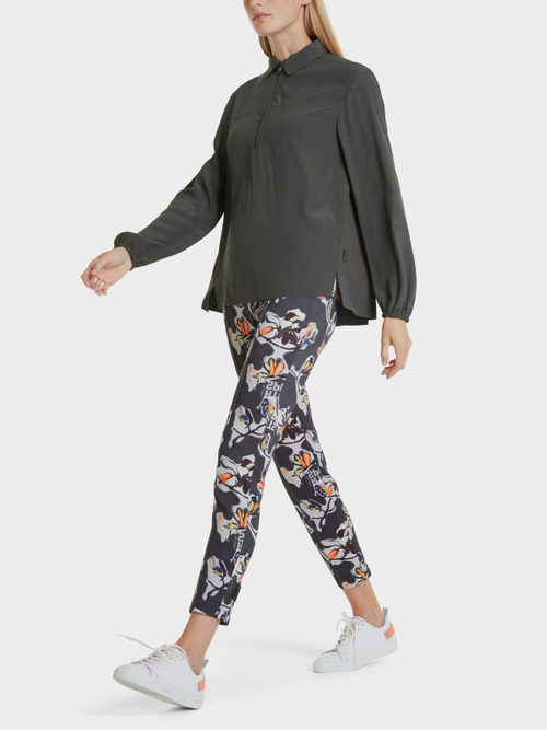Bluse mit Seide