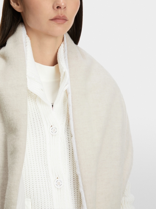 Padded Woll-Cape zum Wenden