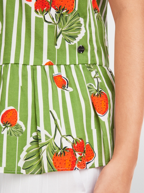 Cotton top with strawberry print