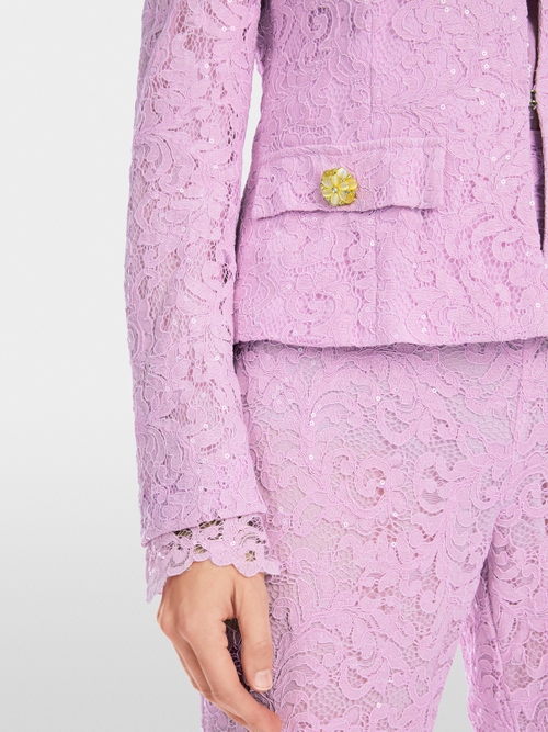 Körpernaher Bolero in Spitzenstoff