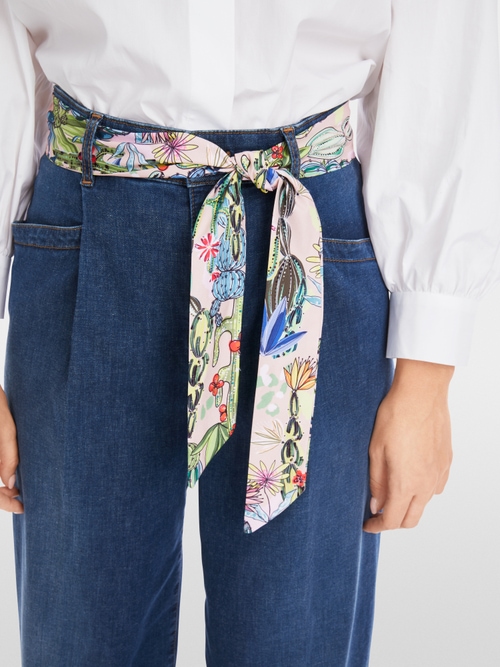 Modell WICHITA - Jeans mit Bindegürtel
