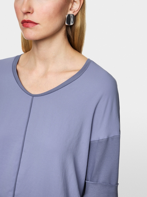 Blouse shirt with V-neck
