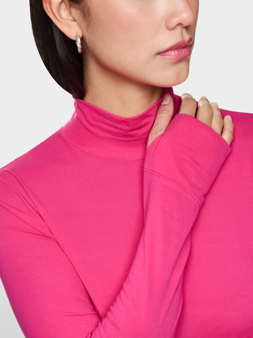 Long-sleeved turtleneck top