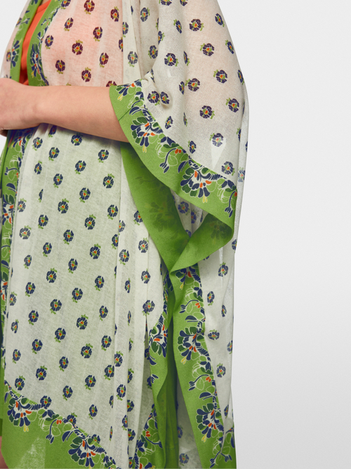‘Knitted in Germany’ printed cape