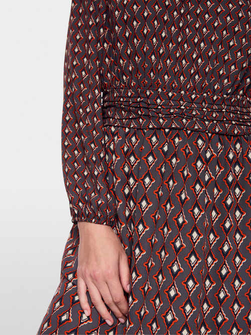 Dress with pattern ‘Rethink Together’