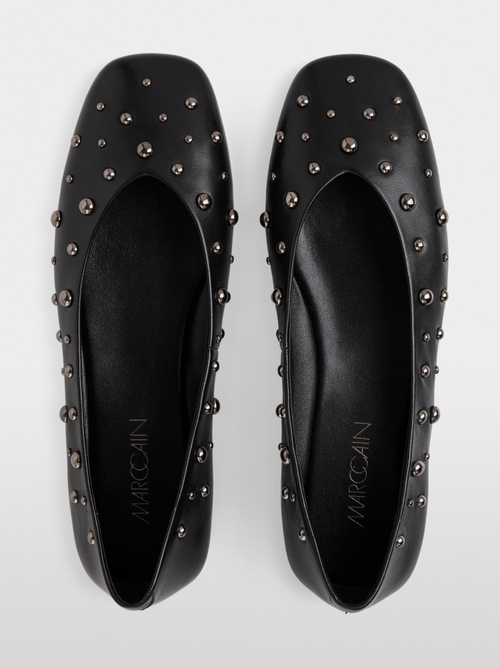 Leather ballerina flats with studs