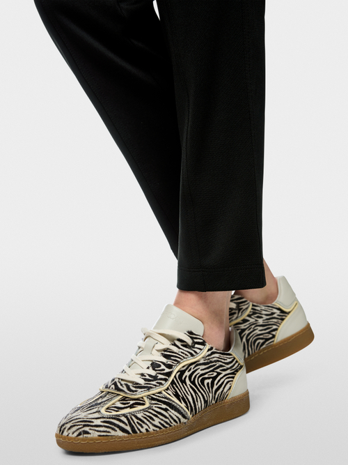 RHODOS pants in a relaxed fit