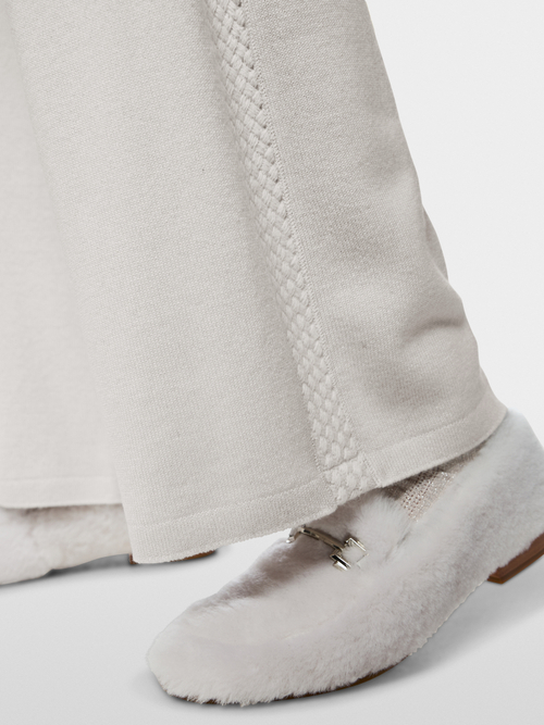 ‘Knitted in Germany’ WASHINGTON trousers