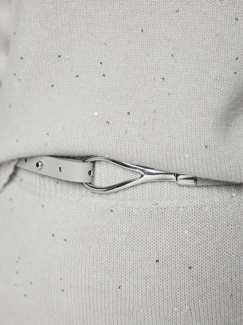 Narrow leather waist belt