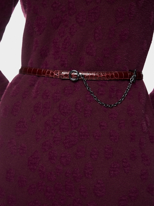 Narrow leather belt with chain detail